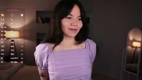 Snapshot of udelaborom chatting on 10.01.25 Lili online show from 10.01.25