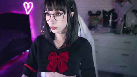 Snapshot of uindi chatting on 01.02.25 Izzy online show from 01.02.25