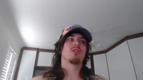 ukguy4you2 online show from 04.28.26