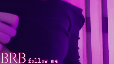 Snapshot of una_medisson chatting on 02.07.25 Una online show from 02.07.25