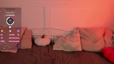 Snapshot of una_medisson chatting on 10.12.25 Una online show from 10.12.25