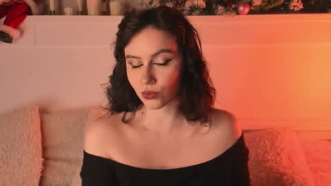 Snapshot of una_medisson chatting on 01.08.26 Una online show from 01.08.26