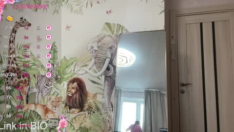 unarks online show from 04.03.26