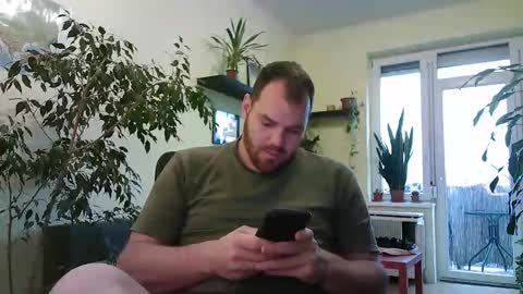 Uncut Strong online show from 12.20.25