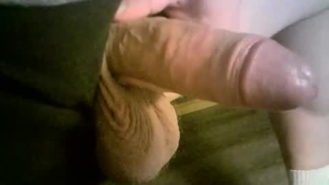 Snapshot of uncut_thick_daddy chatting on 04.08.26 uncut_thick_daddy online show from 04.08.26