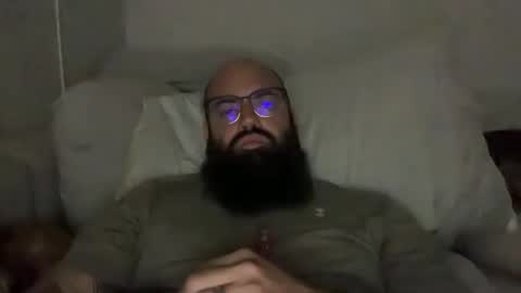 uncutbeard129840 online show from 12.16.25