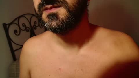 Snapshot of under_thedesk chatting on 10.18.25 Giov online show from 10.18.25