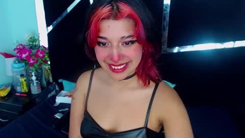 Snapshot of underbaby_ chatting on 12.28.24 UnderBaby online show from 12.28.24
