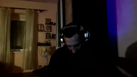 underguy19 online show from 10.29.25