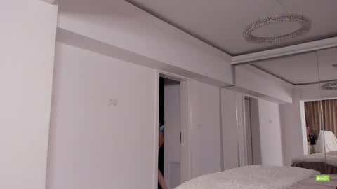 Silvia online show from 04.23.26