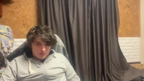 Snapshot of unholy_heat chatting on 04.21.26 Anri online show from 04.21.26