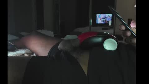 Snapshot of uniballboy chatting on 02.26.25 Uni Ball online show from 02.26.25