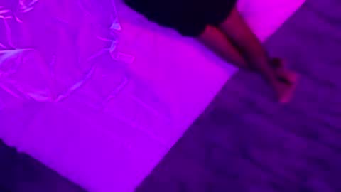 Snapshot of uniballboy chatting on 04.01.26 Uni Ball online show from 04.01.26