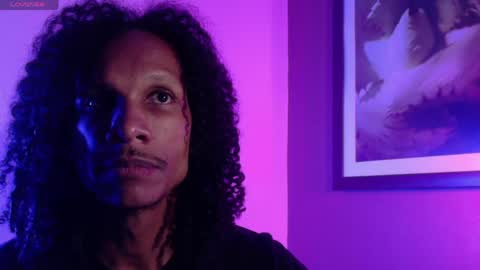 Snapshot of uniballboy chatting on 04.13.26 Uni Ball online show from 04.13.26