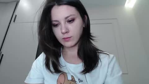 Snapshot of uninvited_raccoon chatting on 10.11.25 uninvited_raccoon online show from 10.11.25