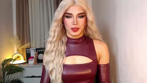 Miss Andrea online show from 01.07.26