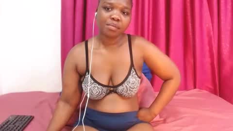 UNIQUEBONY online show from 11.22.25