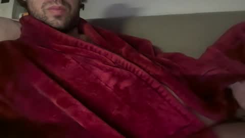 Snapshot of universalstudihoes chatting on 02.01.25 universalstudihoes online show from 02.01.25