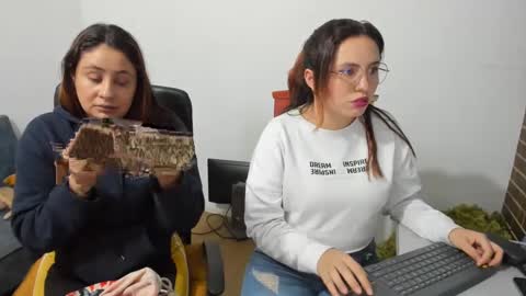 Kary and jhoa online show from 03.04.25