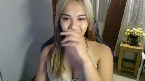 Vee online show from 02.16.25