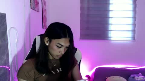 ur_dazzlingmorenaxx online show from 09.19.25