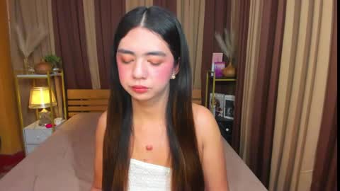 ur_girl_dwalker online show from 05.05.26