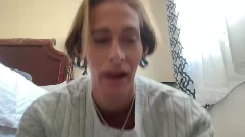 Snapshot of ur_goddess_daylee chatting on 12.04.25 Goddess online show from 12.04.25