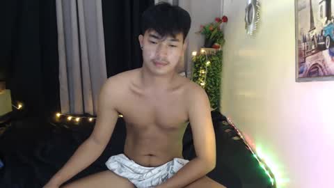 ur_hugechinito online show from 03.02.25