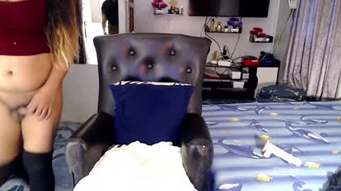 Snapshot of ur_majestyqueen_angelaxxx chatting on 12.30.24 QUEEN ANGELA online show from 12.30.24