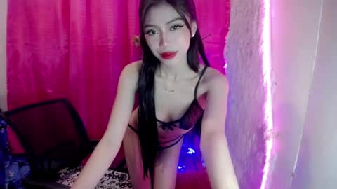 Snapshot of ur_pinay_daniella chatting on 07.24.26 sweet princess online show from 07.24.26