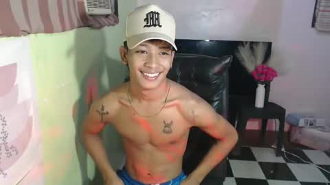 Snapshot of ur_raffy chatting on 02.20.25 ur_raffy online show from 02.20.25