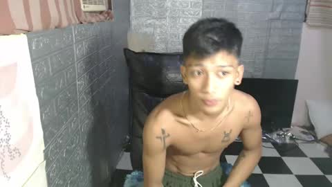 Snapshot of ur_raffy chatting on 03.08.25 ur_raffy online show from 03.08.25