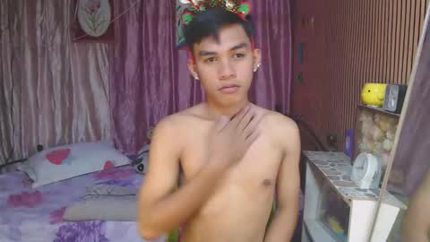 ur_shan21 online show from 12.15.25