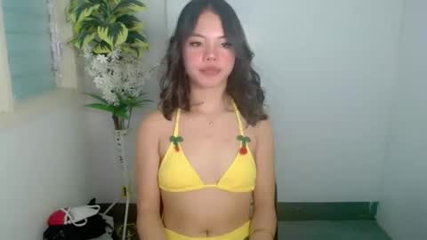 ur_sweetyprincess online show from 05.17.26