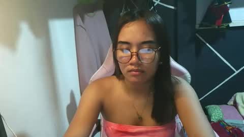 ur_wetwife online show from 12.20.25