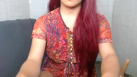 Snapshot of urasian_dreamgirl69 chatting on 12.04.25 bela online show from 12.04.25