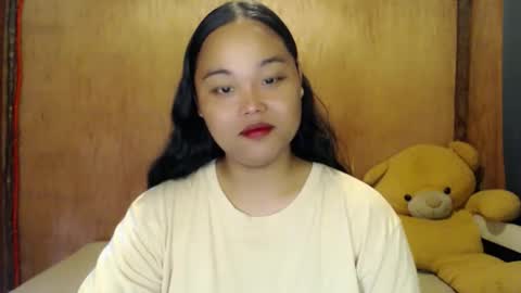 Lycah online show from 10.18.25