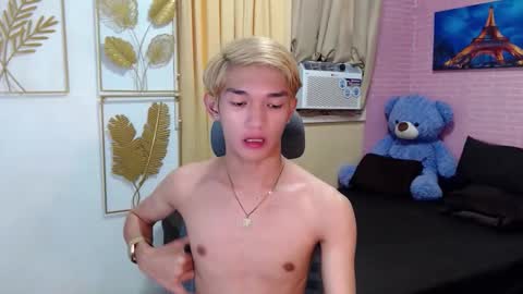 urasian_john20 online show from 04.18.26