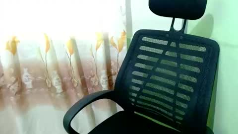 urasian_joy online show from 10.24.25