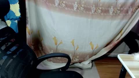 Snapshot of urasian_joy chatting on 02.27.26 urasian_joy online show from 02.27.26