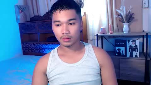 Snapshot of urasian_jpxx chatting on 05.10.26 JAMES online show from 05.10.26