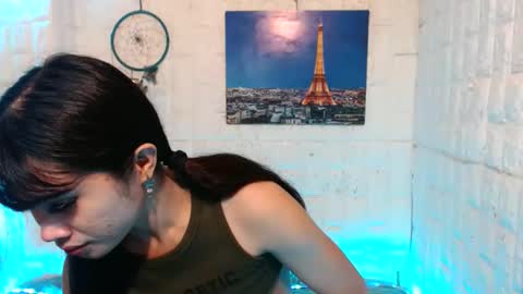 Shirley online show from 06.11.26
