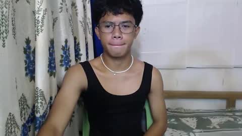 Snapshot of urbbyjosh chatting on 01.05.25 joshua online show from 01.05.25