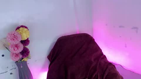 Miles online show from 11.04.25