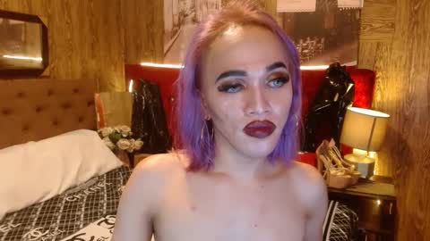 Snapshot of urcumgirlasiants chatting on 12.28.24 KENDALL online show from 12.28.24