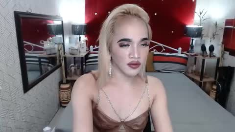 Snapshot of urcumgirlasiants chatting on 01.21.25 KENDALL online show from 01.21.25