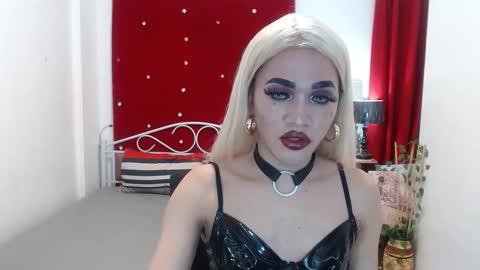 Snapshot of urcumgirlasiants chatting on 02.10.25 KENDALL online show from 02.10.25