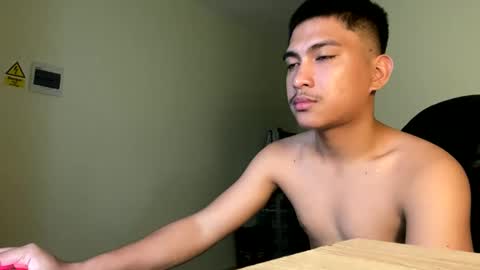 Snapshot of urcuteguy_jhonx chatting on 02.15.26 Dannie online show from 02.15.26