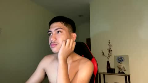 Snapshot of urcuteguy_jhonx chatting on 02.22.26 Dannie online show from 02.22.26