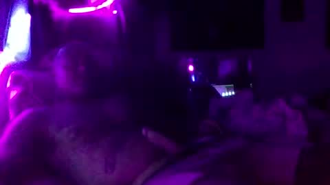 urdaddy875867 online show from 11.04.25